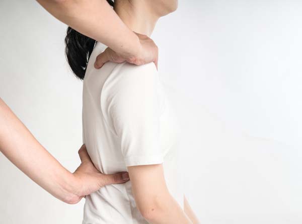 Ostéopathe Ines Boussarsar